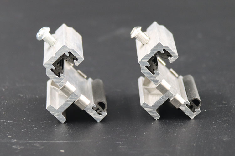 T18豎龍骨掛件套